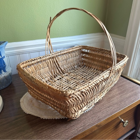 Vintage Bamboo Basket with Handle Large Rectangle Market Harvesting Picnic - Picture 1 of 8